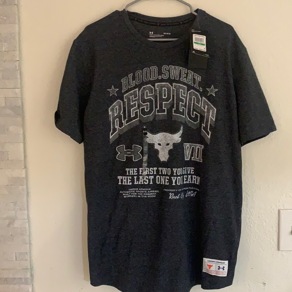 - Under Armour Project rock shirt